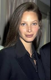 Hvem er penest, Christy Turlington eller Monica Bellucci? :  r/VindictaRateCelebs