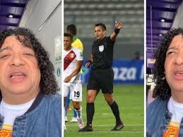 La noche de ayer, el perú presenció un robo a mano armada en el encuentro de la 'bicolor' frente a brasil, por una jornada más de la eliminatorias. Julio Bascunan Carlos Vilchez Reaparece Con Nuevo Video Tras El Peru Vs Brasil Web Ojo Farandula Ojo Show Ojo