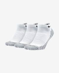 Nike Everyday Max Cushioned Training No Show Socks 3 Pairs