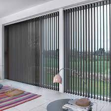 Le store compatible velux® screen antichaleur soltis® diffuse beaucoup de lumière tout en vous protégeant de la chaleur et des regards indiscrets. Store Californien Occultant Anti Feu Sur Mesure Stores Folies Fr