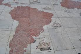 O padrão dos descobrimentos tem por missão a gestão, salvaguarda e valorização do conjunto patrimonial: Belem Portugal Pastel Torre Descobrimentos E O Mosteiro