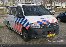Het operationeel centrum (oc) van de politie amsterdam krijgt een melding dat een groep datum: Einsatzfahrzeug Amsterdam Politie Hgrukw 6347 Bos Fahrzeuge Einsatzfahrzeuge Und Wachen Weltweit