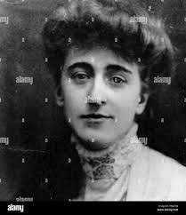 Marian Stevens's Instagram, Twitter & Facebook