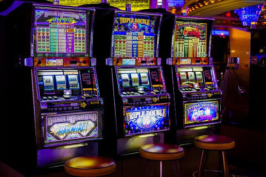 1,000+ Free Casino & Poker Images - Pixabay