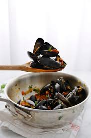 Simple Comme Des Moules De Bouchot Au Chorizo La Cuisine C Est Simple Moules Chorizo Simple