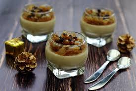 Le foie gras sera sans conteste l'élément star pour un apéritif ou une entrée de noël. Panna Cotta Au Foie Gras Confit D Oignon Et Truffes Amandine Cooking