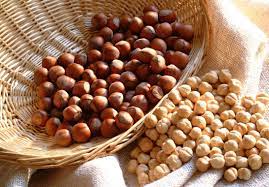 La farina di nocciole, tra gli ingredienti principali della torta, aromatica e naturalmente dolce, dona morbidezza alle preparazioni. Le Varieta Di Nocciole Del Nostro Marchio Nutalia World