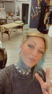 ✏️ lil 90s hip hop inspired tag n character for Jesse Blades. Thanks man!!  ✏️did you know that graffiti/hip hop style was the direction I intended to  stick with way back when