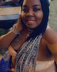 Shelly Burke's Instagram, Twitter & Facebook