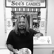 The dollar loan center founder made an appearance on nbc's celebrity apprentice on monday night, helping motley crue singer and longtime friend vince neil raise money as a contestant in a. Hennemusic Motley Crue Vince Neil Raises Record 200 000 On Celebrity Apprentice