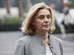 Elisabetta belloni, romana, 61 anni, era segretario generale alla farnesina, ruolo che ha ricoperto per cinque anni, dal 2016 a oggi, sostituendo michele valensise, per la farnesina la sua nomina era stata. Egsq4kqwduwmxm