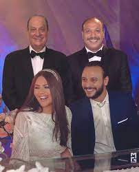 وظهرت درة في الحفل بإطلالة مميزة بارتدائها فستان كشمير اللون ذات كم واحد ومفتوح عند الساق. Ø£Ø­Ù…Ø¯ Ø®Ø§Ù„Ø¯ ØµØ§Ù„Ø­ ÙŠØ´Ø§Ø±Ùƒ Ø¨ØµÙˆØ±Ø© ØªØ®ÙŠÙ„ÙŠØ© Ù…Ø¹ ÙˆØ§Ù„Ø¯Ù‡ ÙÙ‰ Ø­ÙÙ„ Ø²ÙØ§ÙÙ‡ ÙƒØ§Ù† Ù†ÙØ³Ù†Ø§ ØªÙƒÙˆÙ† ÙˆØ³Ø·Ù†Ø§ Ø§Ù„ÙŠÙˆÙ… Ø§Ù„Ø³Ø§Ø¨Ø¹