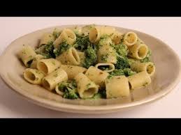 Pasta With Broccoli Recipe Laura Vitale Laura In The Kitchen Episode 313 Pasta Recipes Recipes Broccoli Recipes