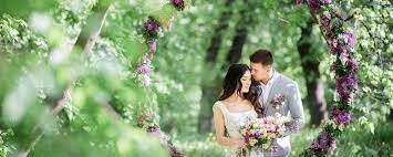 Zola.com has been visited by 10k+ users in the past month How To Choose The Best Hudson Valley Wedding Venue Hudson Valley Connect