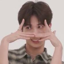 求租機型：s23u或s24u 時間：2025/11/02 用途：VIVIZ演唱會面交地點：北車| Facebook