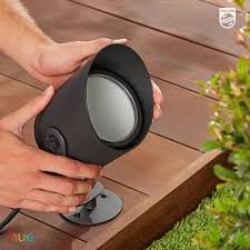Smart Outdoor Lighting Hue In 2020 Smart Outdoor Lighting Hue Philips Outdoor Lighting