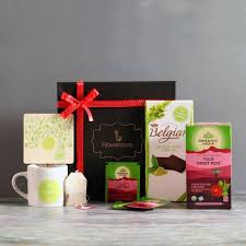 Purchasing that perfect and unique gift for your male boss is not an easy task. Best Customised Gifts Ideas For Boss Gift Ideas For Male Female Boss