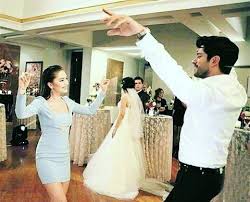 Today In Wedding Of Zeynep And Ozan Nihan Ve Kemal Karasevda Zeynep Ozan Wedding Dance By Neslih Cute Couple Videos Justin Bieber And Selena Celebrities