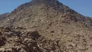 تفسير حلم صعود الجبل مع شخص فسر الإمام بن سيرين حلم صعود الجبل مع شخص بالسيارة كما يلي: ØªÙØ³ÙŠØ± Ø­Ù„Ù… Ø§Ù„Ù†Ø²ÙˆÙ„ Ø¹Ù† Ø§Ù„Ø¬Ø¨Ù„ Ù…ÙˆÙ‚Ø¹ Ø§Ù„Ø±Ù‡ÙŠØ¨