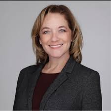 Julie Steele's Instagram, Twitter & Facebook