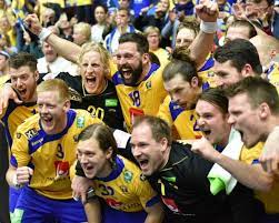 Schweden belohnt sich spät gegen die slowakei. Schweden Prasentiert Islander Als Nationaltrainer