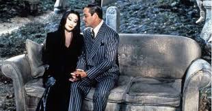 Shake My Blog Deco Diy Mariage Anniversaire Jardin Et Enfant La Famille Addams Films En Famille Famille Adams