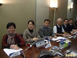 新聞說聯亞比高端先上市阿 三期是上市之後的事吧 06/01 10:56 → korsg : Gsf7mlyglgljnm