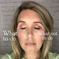 This is an eyeshadow tutorial I did last year using 4 colors.