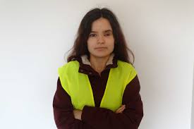 À l'arrivée du cortège, des manifestants ont jeté des projectiles sur les forces de l'ordre, qui ont répliqué avec des grenades lacrymogènes et des lances à. Revue Elements L Anniversaire Des Gilets Jaunes Commence Ce Soir Avec Fiorina