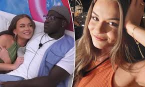 Love Island Australia: Emily Ward reveals her heart aches for Taku  Chimwaza | Daily Mail Online