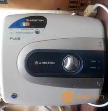 Menggunakan daya listrik rendah ariston merupakan pemanas air pertama di indonesia yang hadir dengan daya listrik rendah 350 watt, produk ariston ini memungkinkan penggunanya untuk memakai peralatan rumah tangga lain dalam waktu bersamaan seperti ac, tv dan microwave. Pemanas Air Ariston Bekas Surabaya Murah Surabaya Jualo