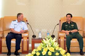 Cơ sở dữ liệu phân tán. ThÆ°á»£ng TÆ°á»›ng Phan VÄƒn Giang Tiáº¿p TÆ° Lá»‡nh Khong Quan Hoa Ká»³ Vietnamnet