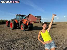 Laura Carlson Wilson  Laura Farms  laura_farms  lauraywilson Nude Leaks  OnlyFans Photo 22 - NudoStar