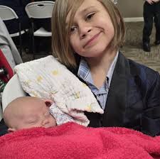 Sorry in advance if this has been asked or is a dumb question. Do we have a  book club in Lee's summit? I love reading and would like other people that I