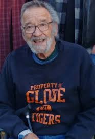 Michael Batista's Instagram, Twitter & Facebook