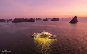 日落晚餐 & 下龍灣迷人夜景之旅（Sea Octopus提供） - Klook香港