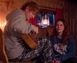 Pour ce clip, ed sheeran a donc choisi d'inviter zoey deutch (une actrice américaine à retrouver dans before i fall). Zoey Deutch Appeared In Ed Sheeran S Perfect Music Video Zoey Deutch 13 Facts Popbuzz