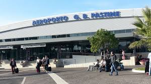 The ciampino airport is the smaller of the two airports and it services fewer flights than its larger counterpart. Ciampino Transfer Private Taxi Roma