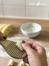 Faire Ses Gnocchi Maison Un Jeu D Enfants Cuisinons En Couleurs Recette Gnocchis Gnocchi Gnocchi Maison Recette