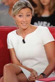 C'est la présidente de france télévisions en personne. Anne Sophie Lapix Trop Proche Du President