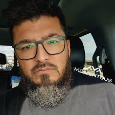 Aaron Rodgers, Matthew Perry, Kyle Korver, and Charles Wright (wrestler)  are just some of the celebrities known to play Disc Golf. Can you name  other famous people that like to get out