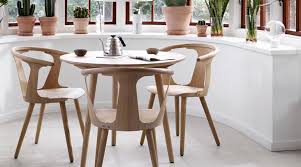 Liebhaber werden allein des materials wegen immer auf holz zurückgreifen und tisch und stühle aufeinander abstimmen. Stuhl In Between Sk1 Von Tradition I Holzdesigpur