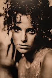 Paul en Sandy verruilden hun ramenfabriek in de Kempen voor een galerie in  Saint-Tropez: “Miljardairs komen hier in hun short en op 'sleffers' binnen” 