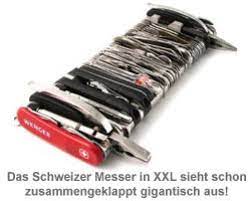 Das schweizer taschenmesser ist und bleibt die nummer 1 unter den multifunktionalen klappmessern. Riesen Schweizer Messer Der Gigant Unter Den Taschenmessern