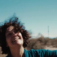 NAVE UNCUYO Cine: Aprile