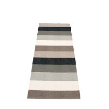 The marre plastic rug 70x300cm was designed by lina rickardsson for the swedish manufacturer pappelina. Molly Teppiche 70 Cm Breit Mud Pappelina