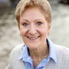 Manuela Mccall's Instagram, Twitter & Facebook