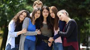 You can download sinopsis bunga yang terluka 1.2 directly on allfreeapk.com. Bunga Yang Terluka Dipuji Penonton Bagaimana Ratingnya Tayang Perdana