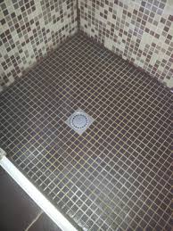 Realisez Votre Receveur Pour Douche A L Italienne Pour Moins De 10 Euros Partie 1 2 Reussir Ses Travaux Douche Italienne Relooking Salle De Bain Douche