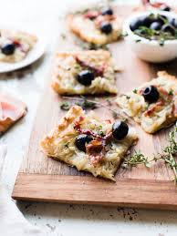 Pissaladiere With Prosciutto A Day In Wine Country With Lindsay Olives Kitchen Confidante Recipe Food Puff Pastry Tart Prosciutto